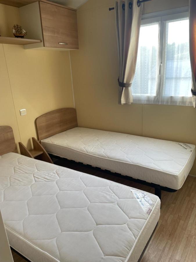Mobil Home Parfait Etat Sur Camping Arvert Exteriér fotografie